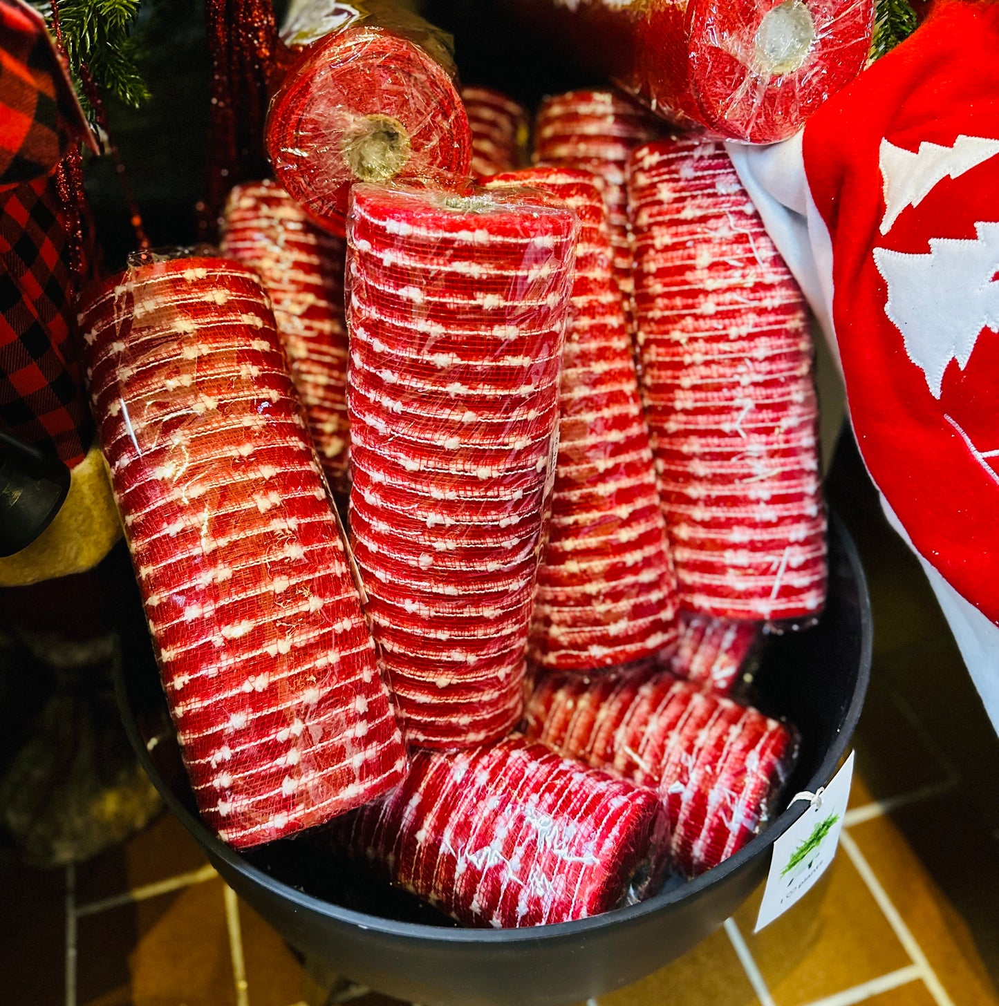 Tule rouge et blanc 12 pouces